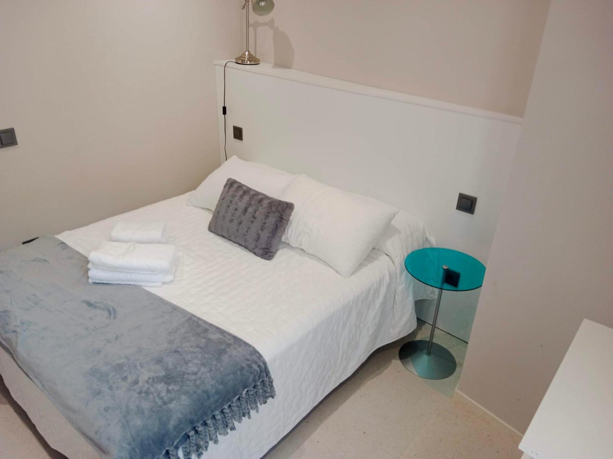 Apartment Living Libreros